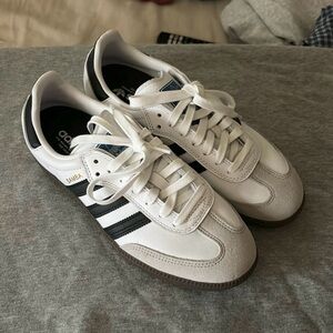 Adidas Sambas